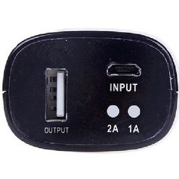 Mopomf 8800 专为iPhone 5设计的白色应急充电伴侣，户外必备的照明与能量中心